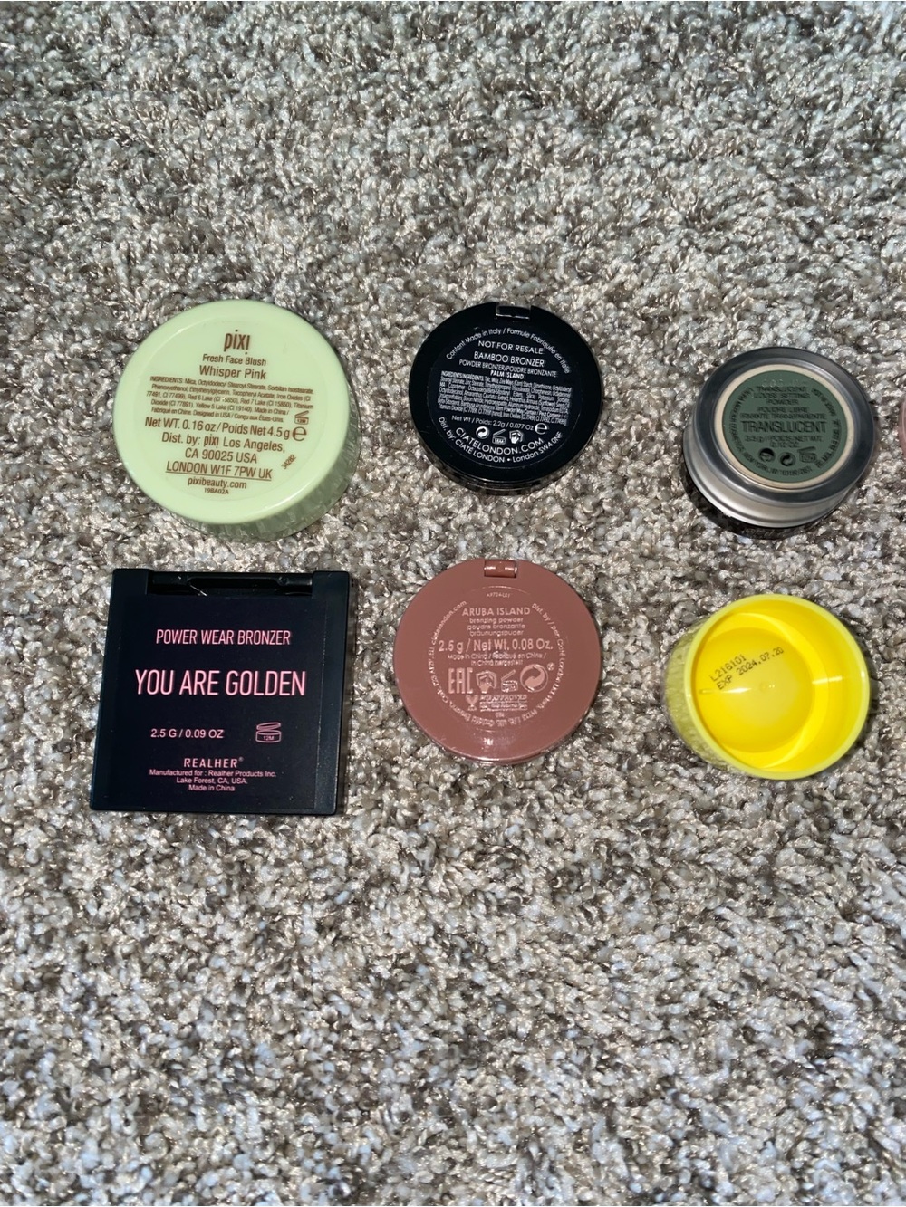 Makeup Sample Lot - Picture 4 of 5